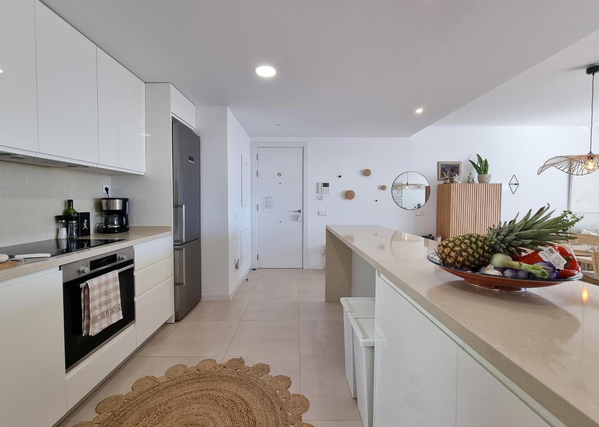 Apartment Beautiful Middel Views With Pool And Gym Malaga