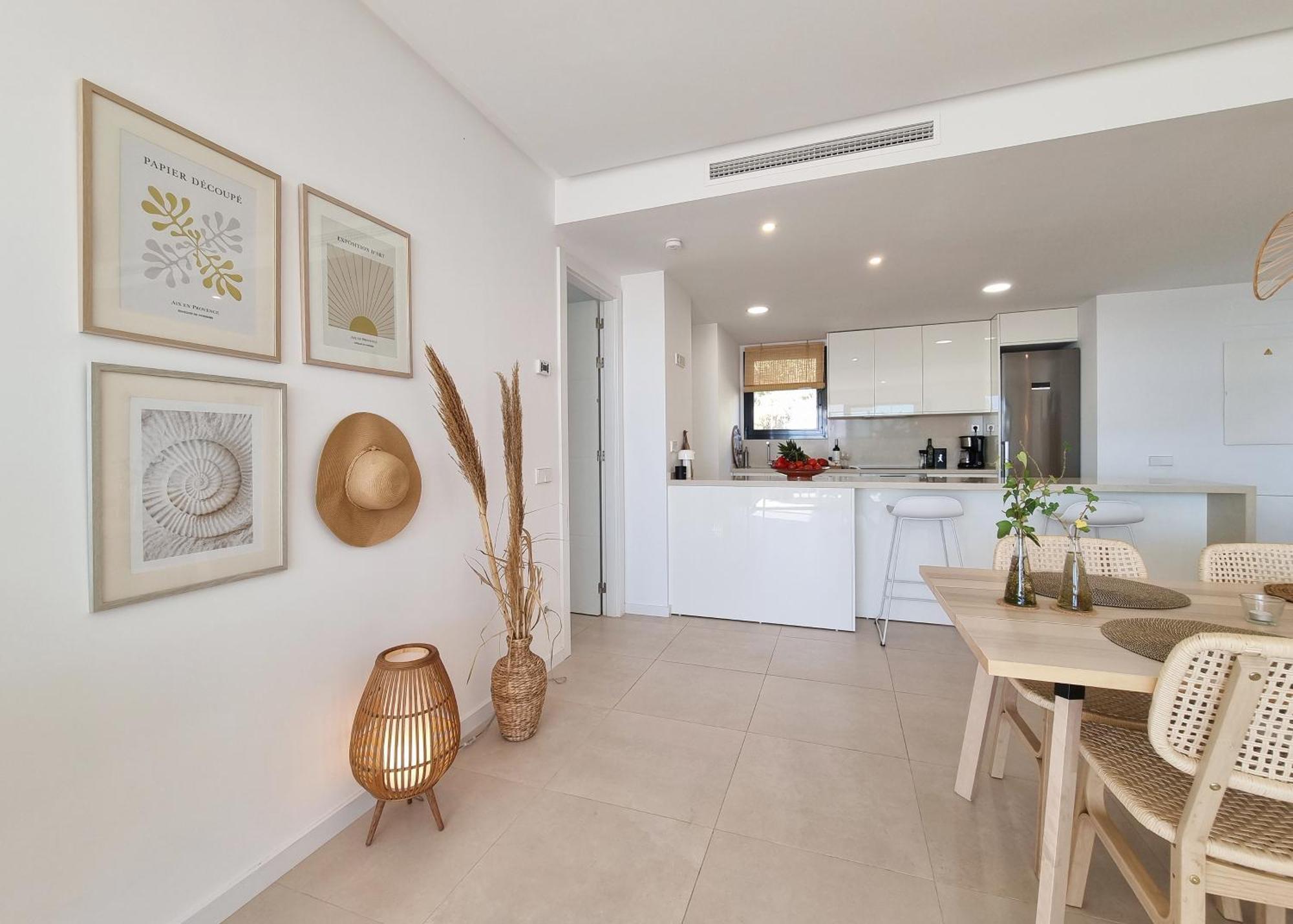 Beautiful Middel Views With Pool And Gym Apartment *