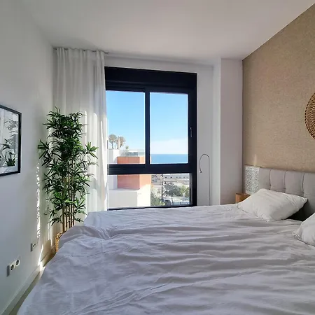 Beautiful Middel Views Apartment With Pool And Gym Malaga Exterior photo