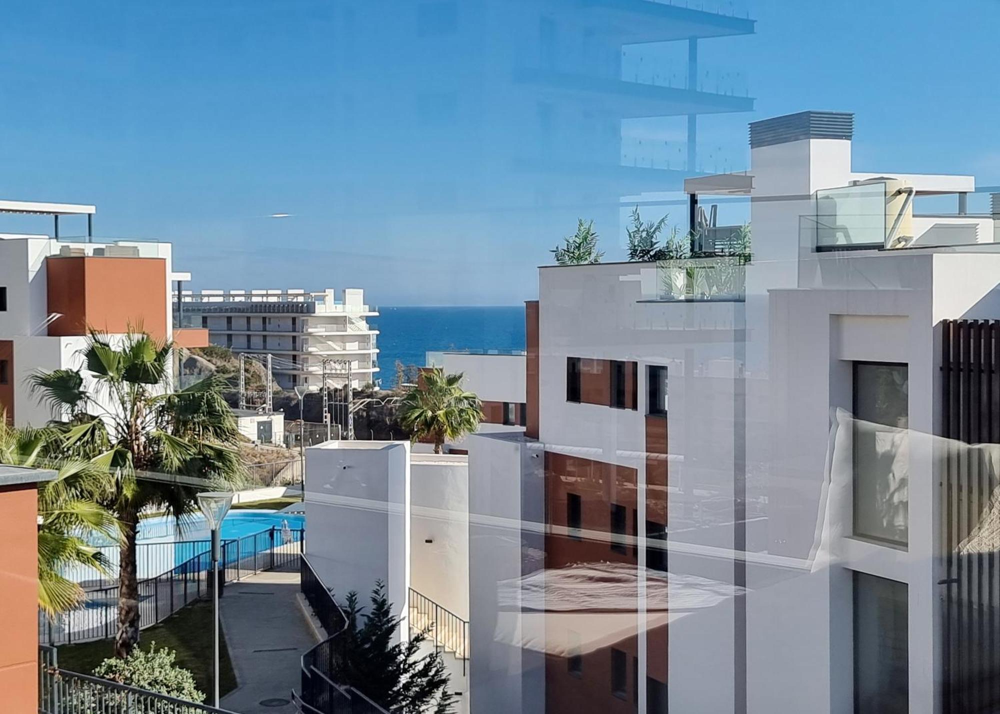 Beautiful Middel Views With Pool And Gym Appartement *