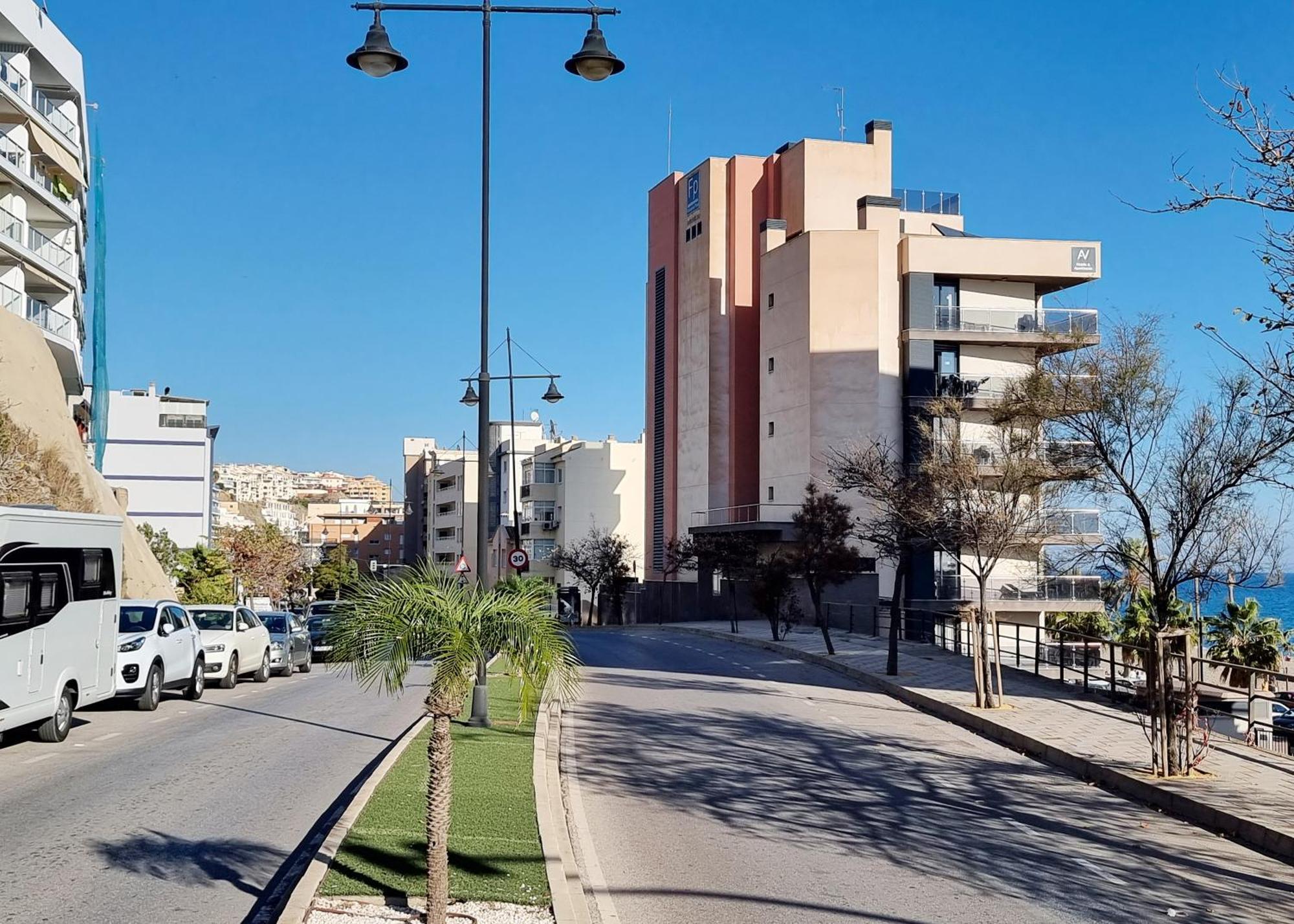 Beautiful Middel Views With Pool And Gym Apartment *