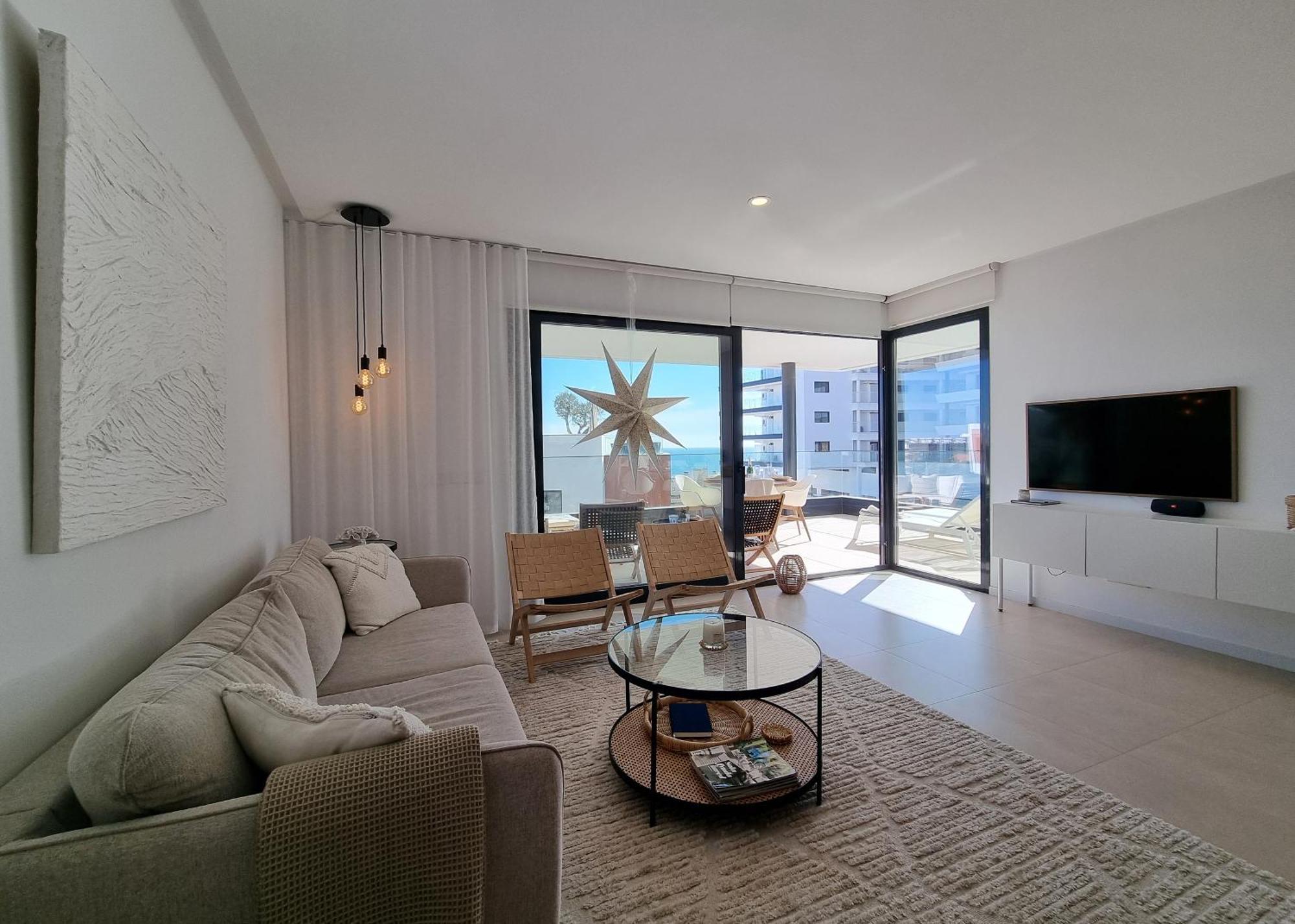 Beautiful Middel Views With Pool And Gym Apartment *